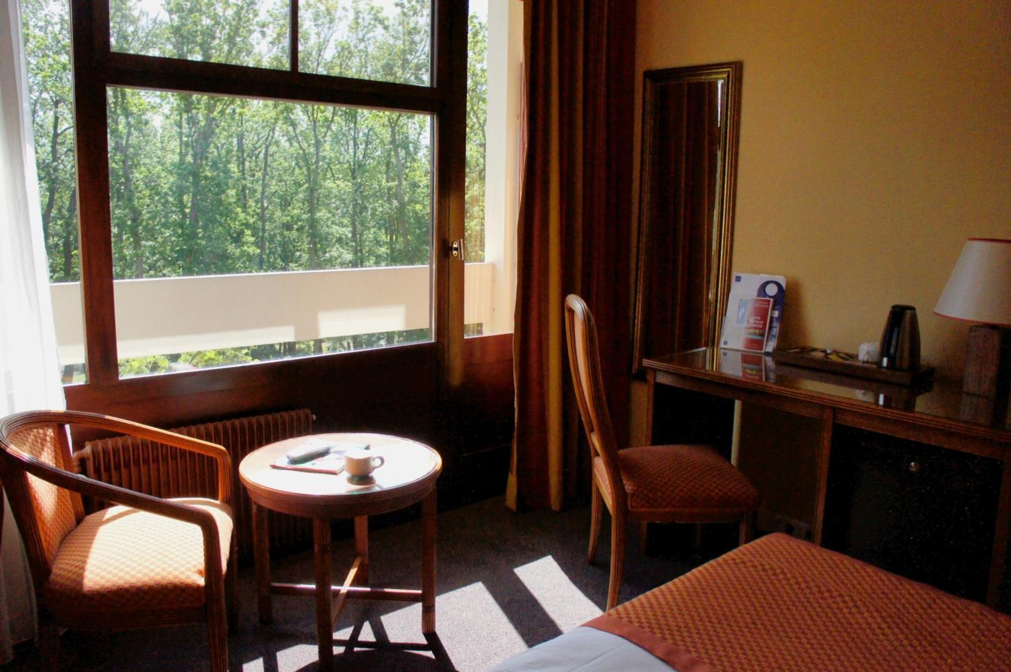Le Grand Monarque Hotel Melun Luaran gambar