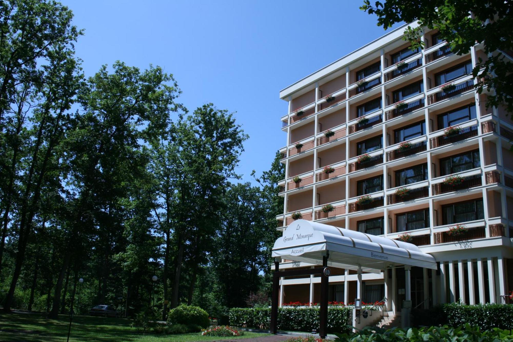 Le Grand Monarque Hotel Melun Luaran gambar