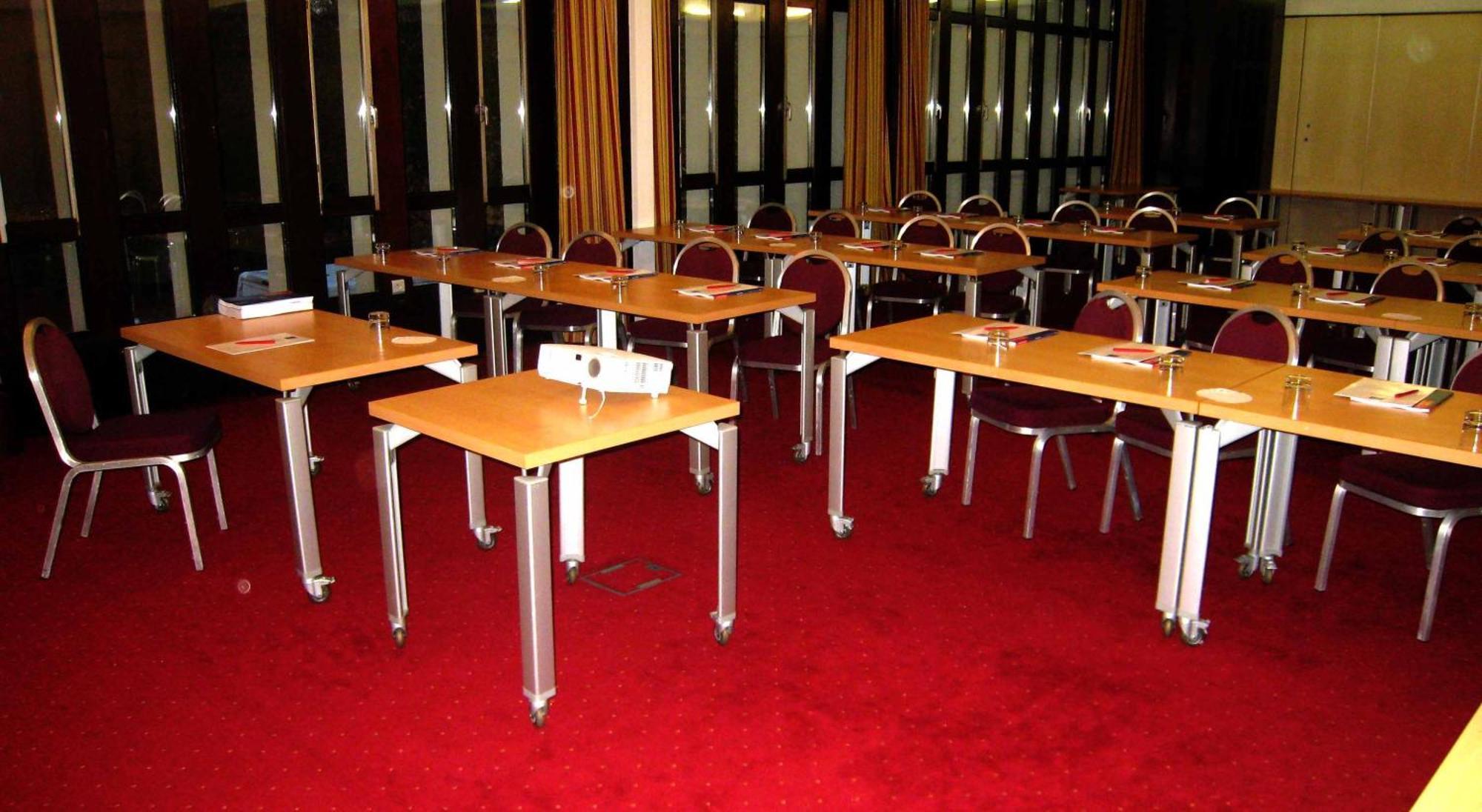 Le Grand Monarque Hotel Melun Luaran gambar