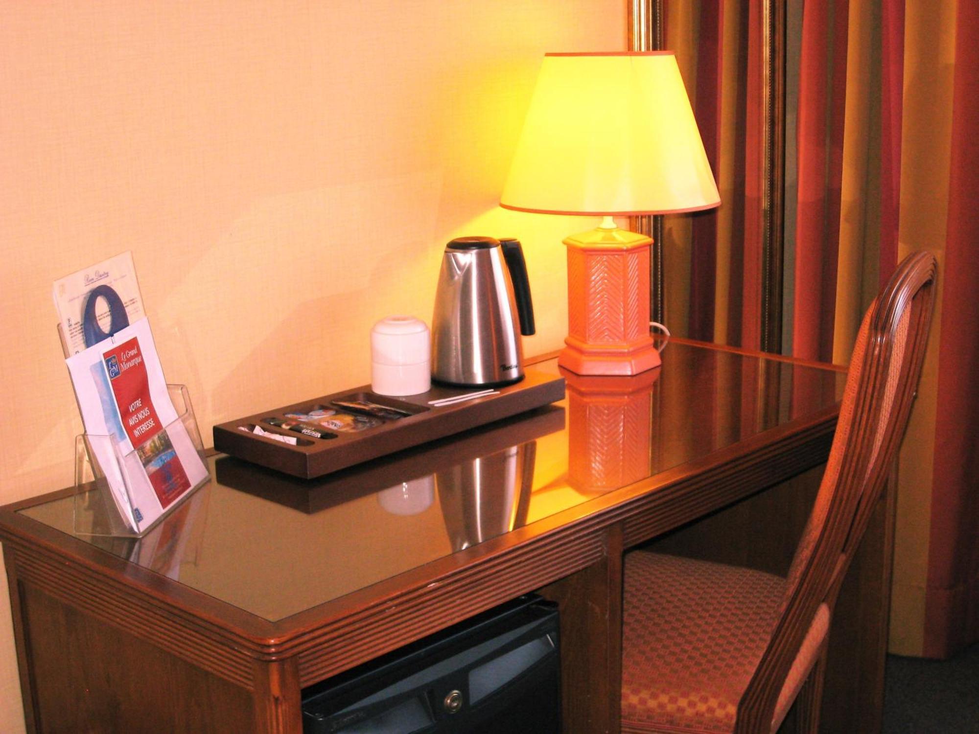 Le Grand Monarque Hotel Melun Luaran gambar